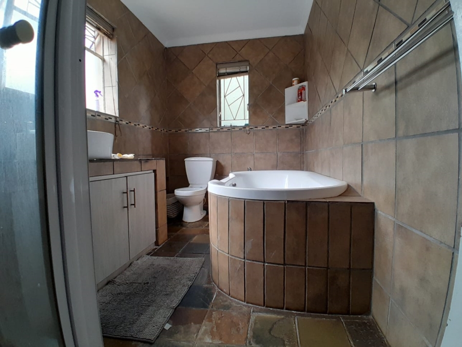 4 Bedroom Property for Sale in Kuruman Northern Cape